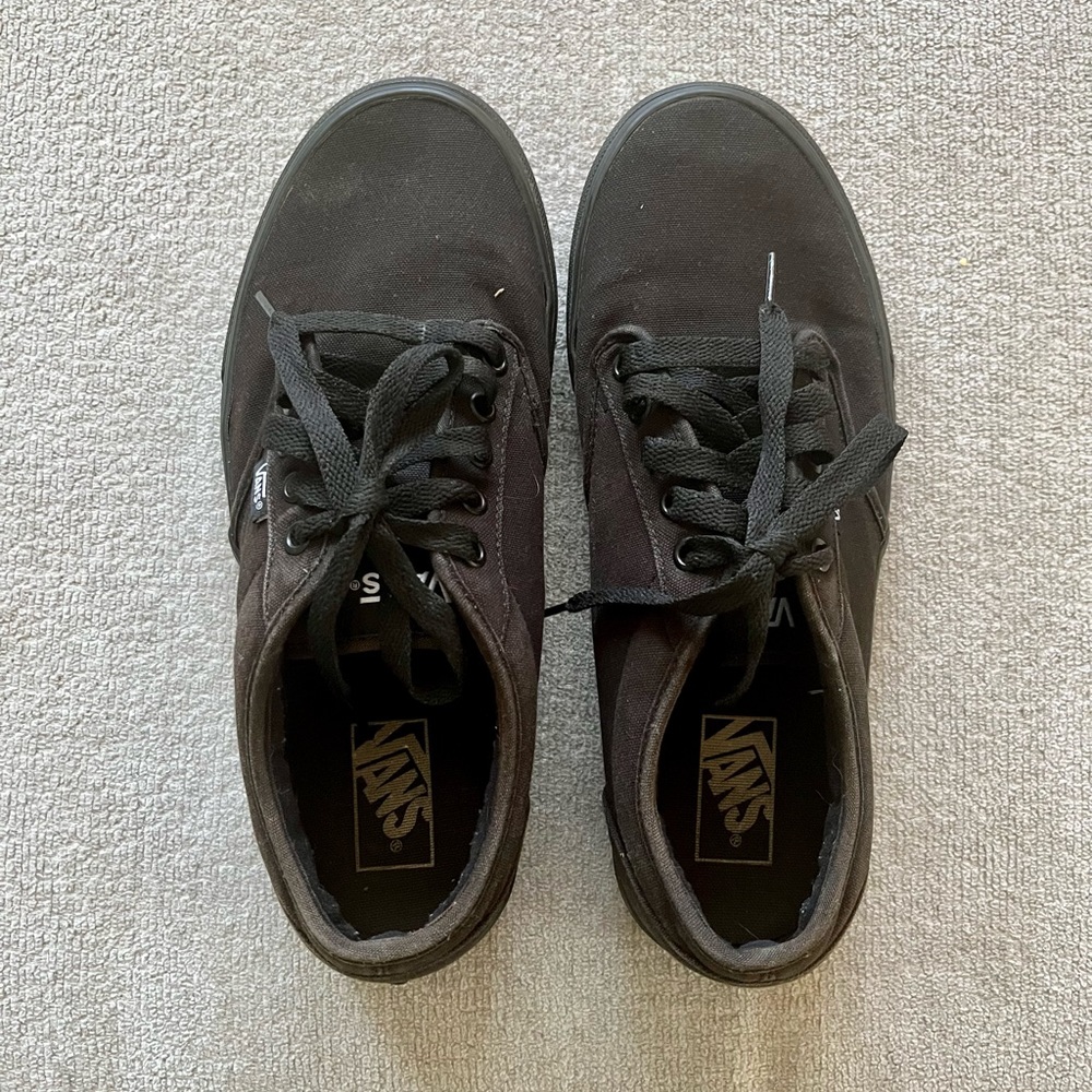 Men’s Vans size 10